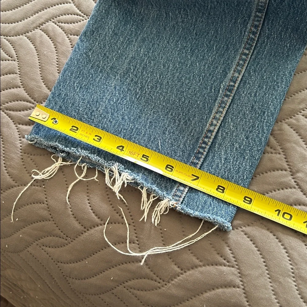 Abercrombie & Fitch High Rise “The 90’s” Jeans - Picture 4 of 9